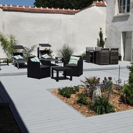 Les Petites Tuileries Bray-sur-Seine Exterior foto